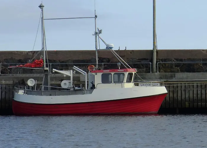 7 Person In Utsira-by Traum * Utsira