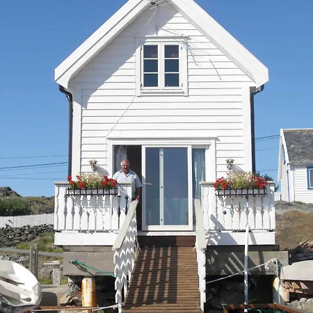 Holiday home Sorevegen Utsira